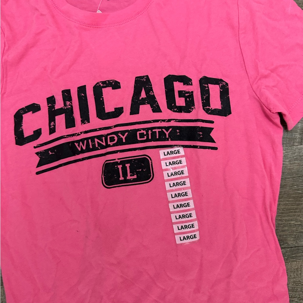 Women’s Short Sleeve Chicago Scoop Neck Hot Pink & Black T-Shirt - Size Large - Picture 3 of 6